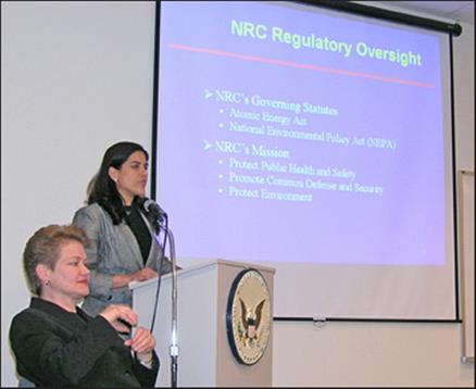 En un foro público sobre el proceso de renovación de licencia para la planta nuclear Susquehana en Pensilvania (2006)