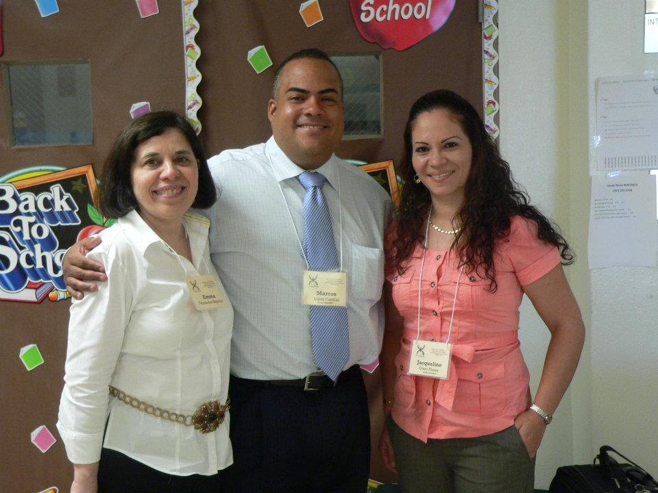 La Dra. Emma Fernández Repollet de la UPR-RCM y los Drs. Marcos López Casillas y Jacqueline Flores Otero de Ciencia Puerto Rico