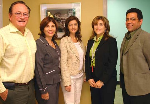 Valerie Vojna y sus colegas